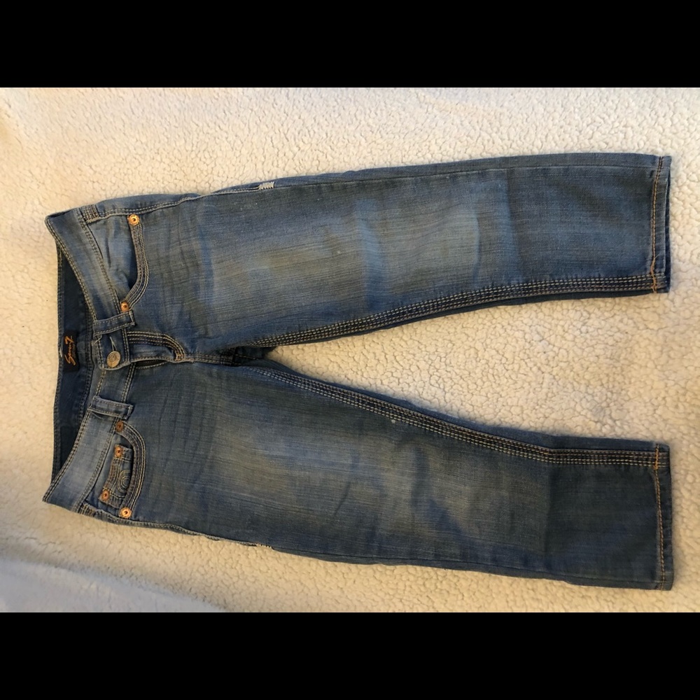 Capris - Picture 2 of 4